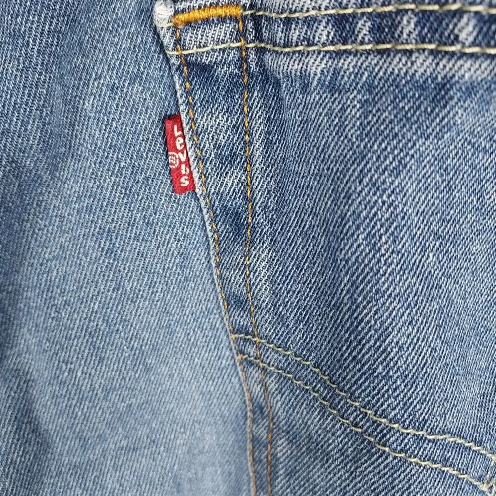 Levi’s 550 Relaxed Fit Jeans Men’s 40x30 Blue Denim Tapered Leg Zip Fly